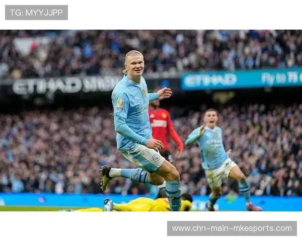 哈兰德倒地扫射入网，曼城进攻依旧无解