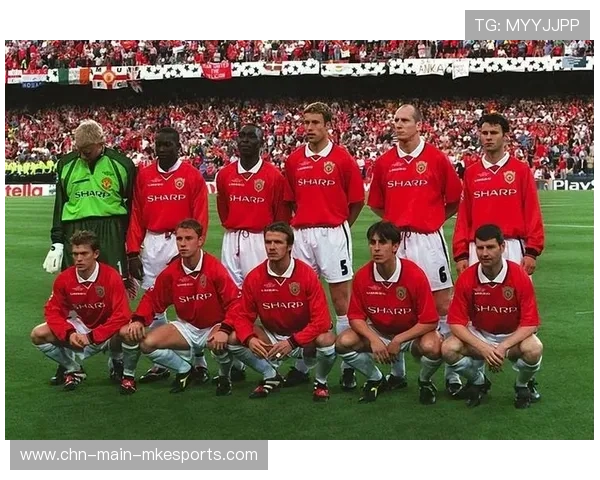 曼联三连胜，英超四强争夺激烈，英超曼联足球