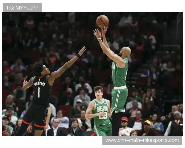 凯尔特人轮转防守快，火箭空位难找